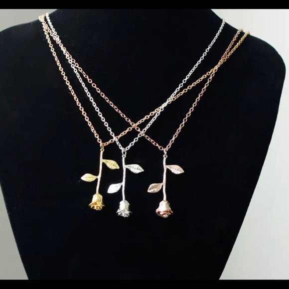 ♥️NWT GOLD/SILVER ROSE NECKLACE - Picture 2 of 8